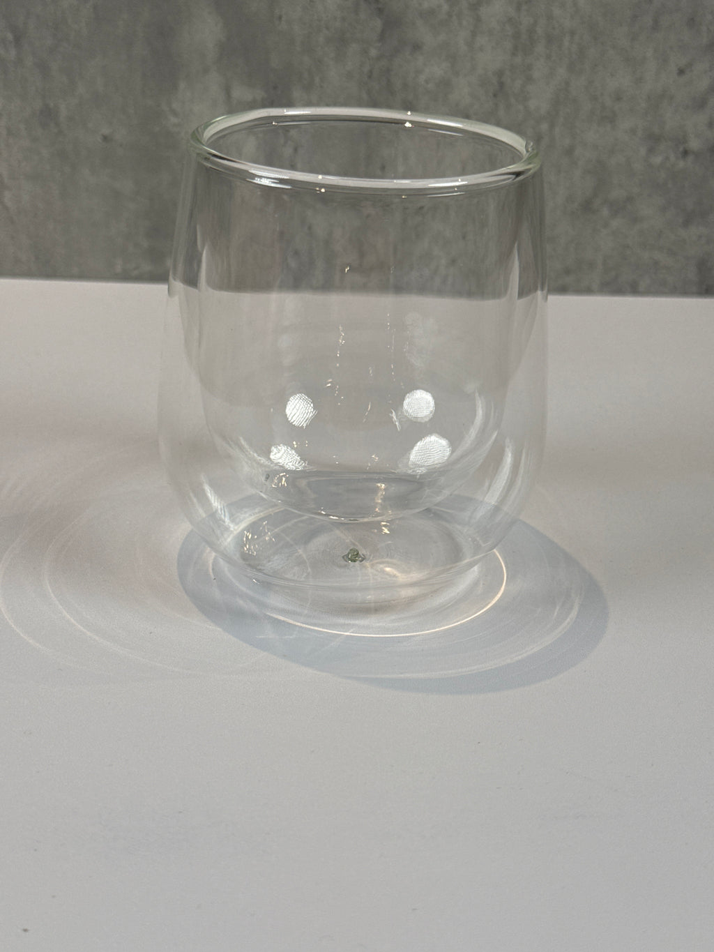 Doppelwandige Tasse ohne Griff